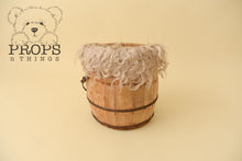 Load image into Gallery viewer, Angora Curly Layers Mushroom Layer