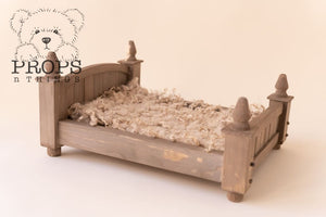 Dainty Wooden Bed