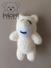 Load image into Gallery viewer, Felted Bears Cream